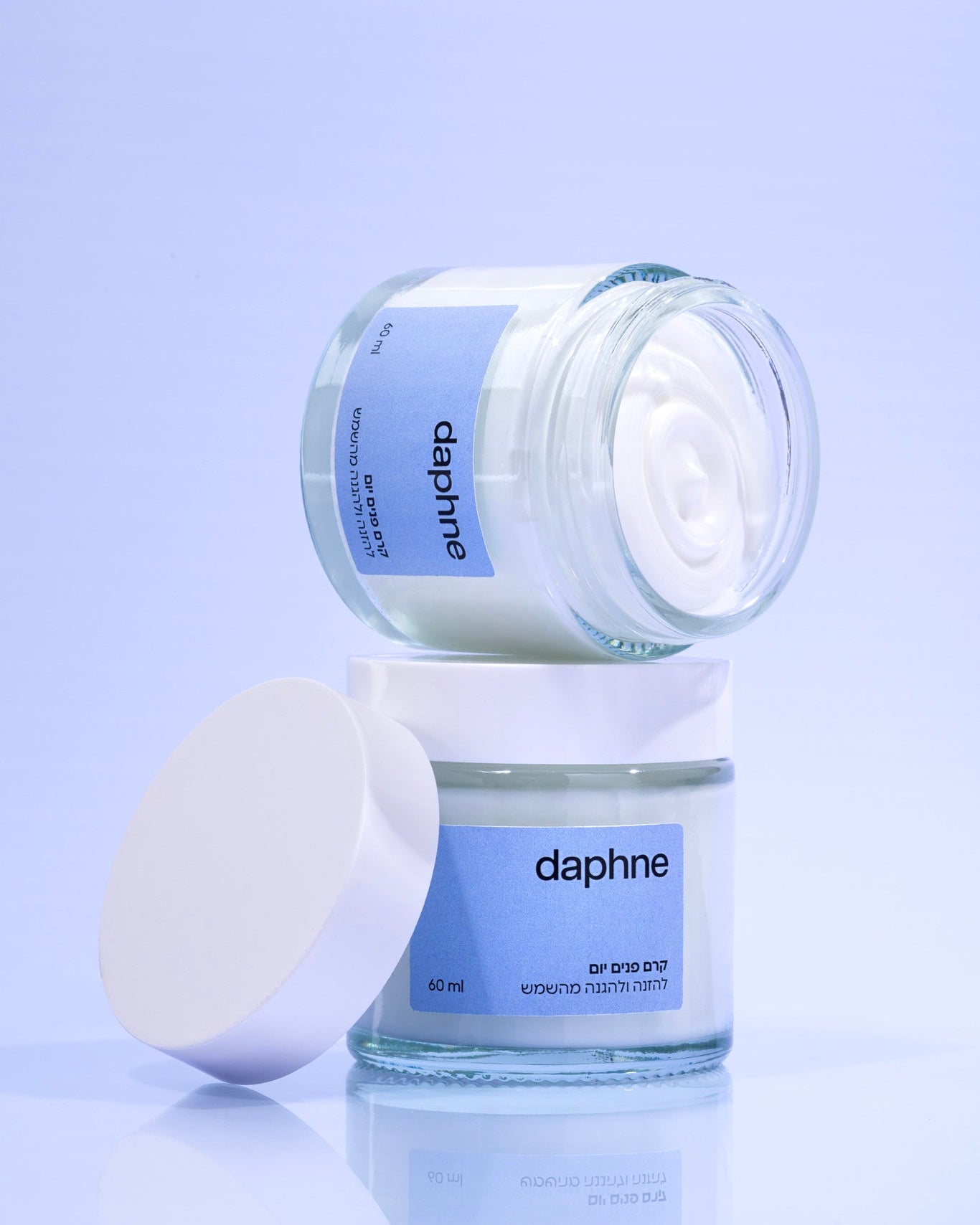 קרם פנים יום להזנה ולהגנה מהשמש