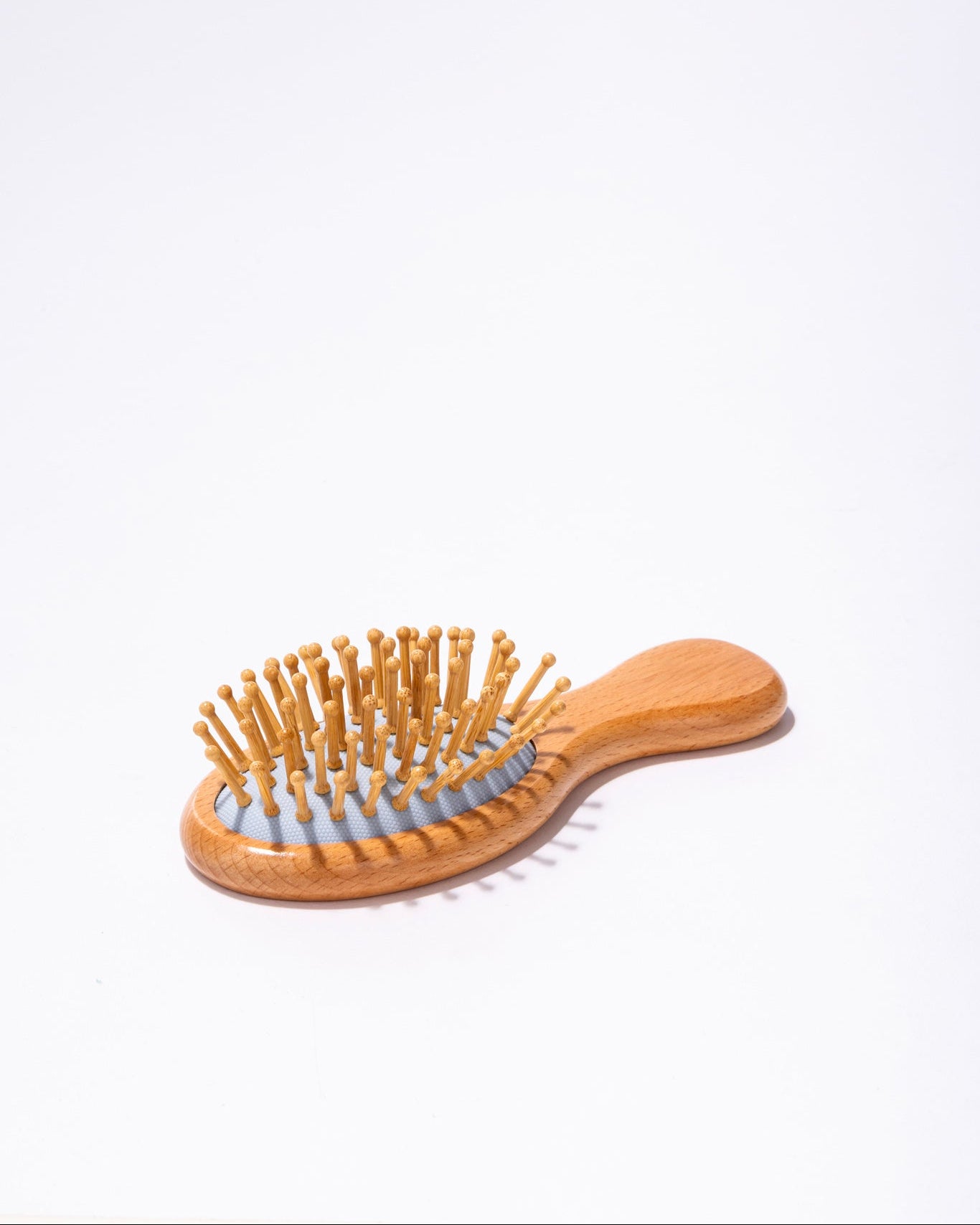 מברשת שיער | במבוק טבעי